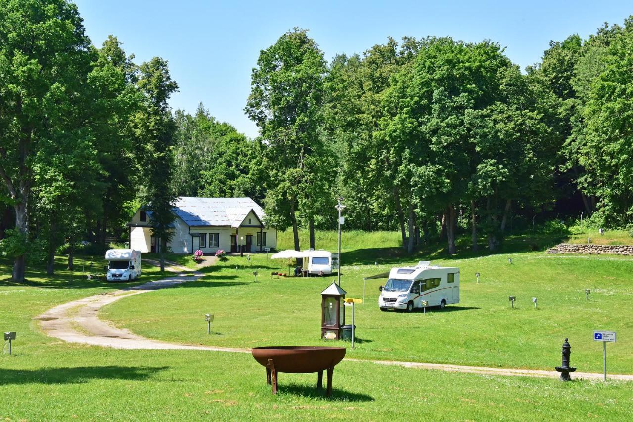 Hôtel Slenis Trakuose à Trakai Extérieur photo